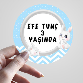 Tavşan ile Mavi Puantiye Fon Temalı Sticker