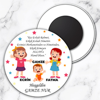 Üç Kız Kardeş ile Yıldızlar Temalı Daire Plastik Magnet