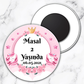 Unicorn ile Pembe Bulutlar Temalı Daire Plastik Magnet